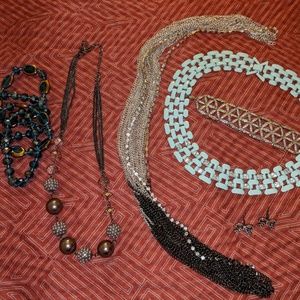 Lot Fashion Jewelry: Necklaces, Bracelets, Earring
